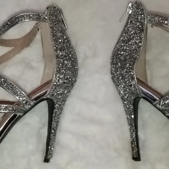 Betsey Johnson Heels - Picture 4 of 8